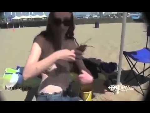 Девушке порезали купальник и положили какую то гадость на ногу, пока она спала